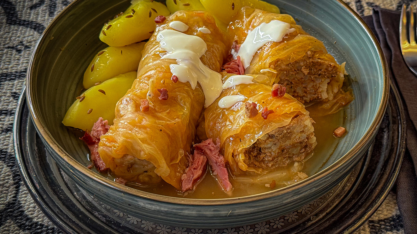 Sarma – Serbische Krautrouladen gefüllt mit Faschiertem und Reis