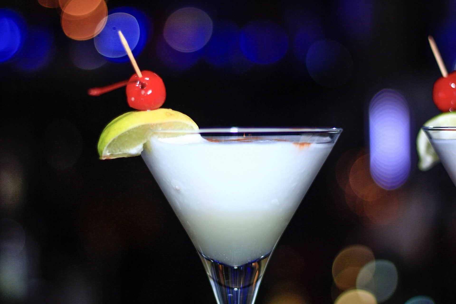 Erfrischender Sgroppino mit Zitronensorbet, Wodka und Prosecco