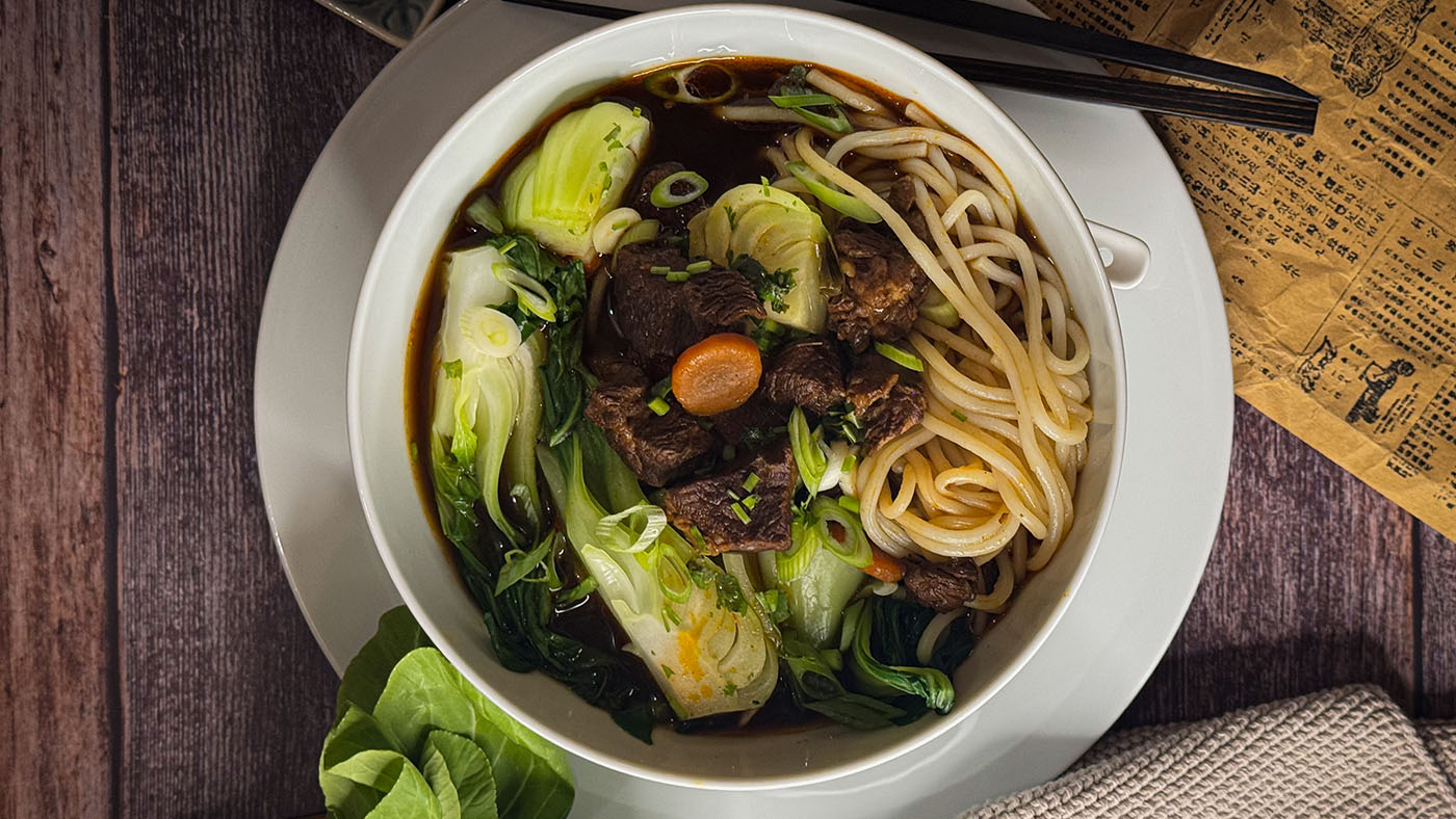 Niu Rou Mian - Taiwanesische Nudelsuppe mit Rind